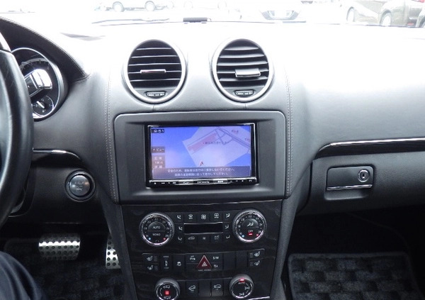Mercedes-Benz GL cena 129900 przebieg: 66900, rok produkcji 2012 z Piaseczno małe 742